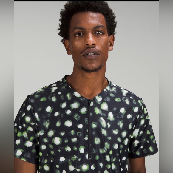 Lululemon Vented Tennis Short Sleeve - Picture 2 of 7